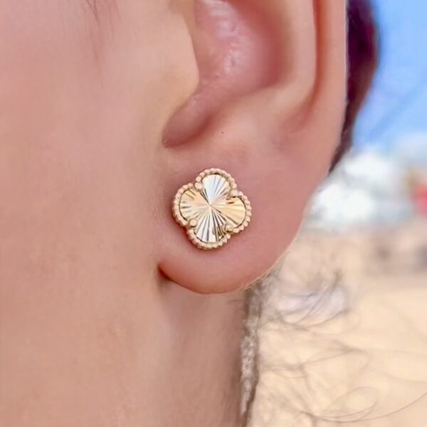 Boucles d'oreilles van clef En Or 18K