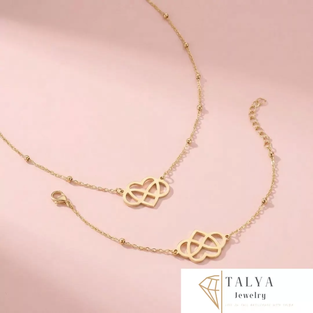 cadre_1080_Untitled-design-15 Collier Amour infini en Or 18K - Image 1