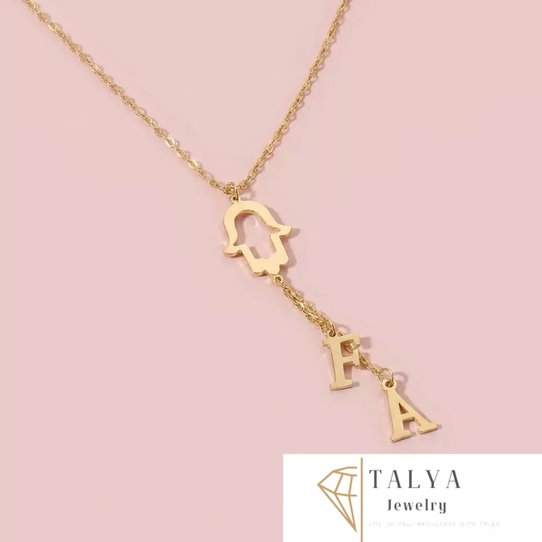 cadre_1080_Untitled-design-7 Collier Khmissa Lettres En Or 18K - Image 1